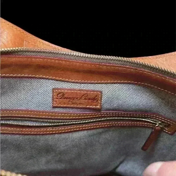 Dooney & Bourke Florentine Leather Large Satchel Cream Brown Bag Pockets - Picture 9 of 10